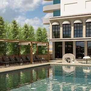 Club Big Blue Suit Hotel